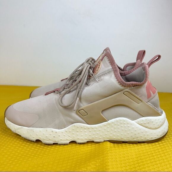 Nike Air Huarache Run Ultra Premium in Stardust Pink 8 - Picture 3 of 9